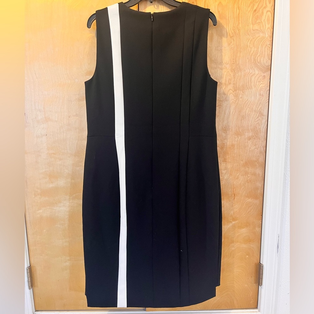 Akris Punto Sleveless Midi Sheath Dress - Picture 2 of 3